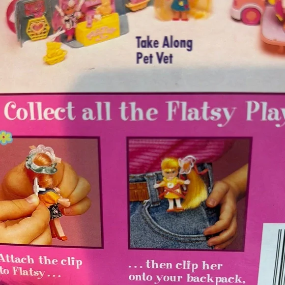 Flatsy Posable Doll with Comb - Pink and Blue - Picture 6 of 6